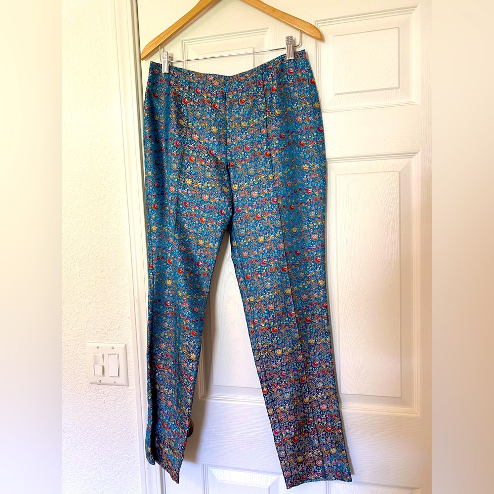 Yansi Fugel VINTAGE Blue silk cigarette leg evening pants. Size 6. Pristine EUC